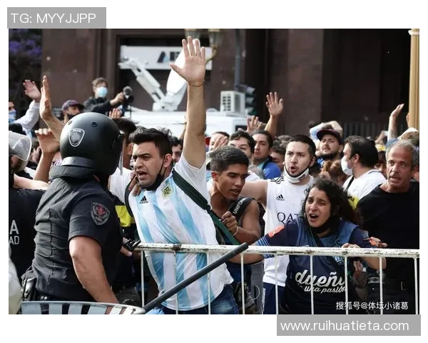 两天内足球界失去传奇球星 多位球迷悲痛悼念 两天内足球界失去传奇球星 多位球迷悲痛悼念