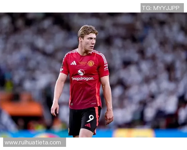 德国足球球星木乐简介及其职业生涯成就解析